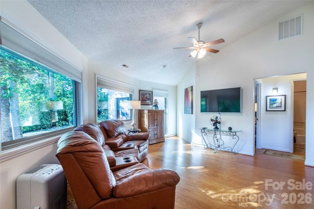 150 Freeman Knolls Drive 6, Hendersonville, NC 28792