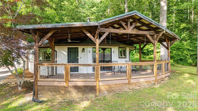 150 Freeman Knolls Drive 6, Hendersonville, NC 28792