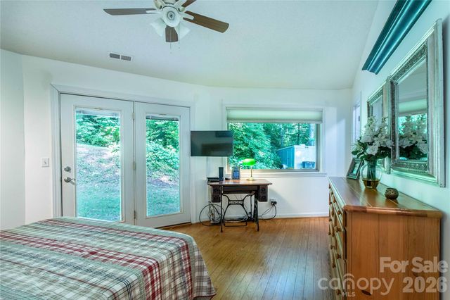150 Freeman Knolls Drive 6, Hendersonville, NC 28792