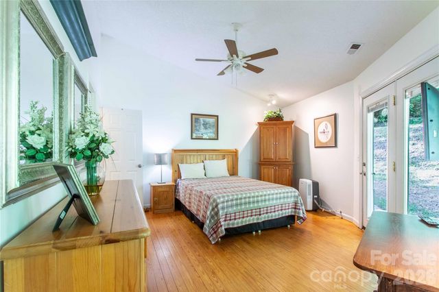 150 Freeman Knolls Drive 6, Hendersonville, NC 28792