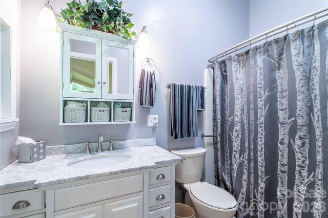 150 Freeman Knolls Drive 6, Hendersonville, NC 28792