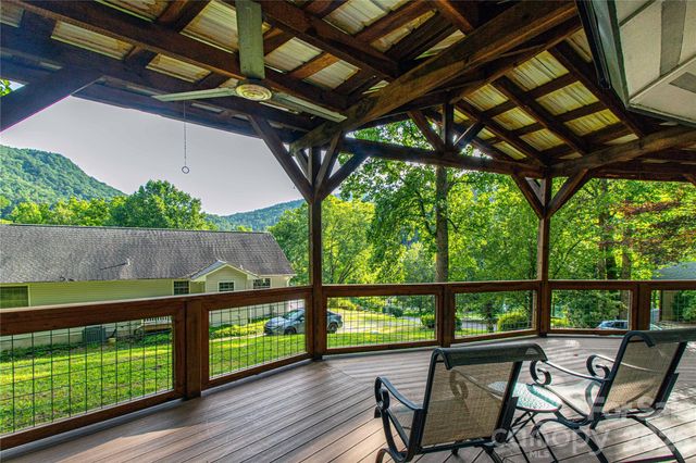 150 Freeman Knolls Drive 6, Hendersonville, NC 28792