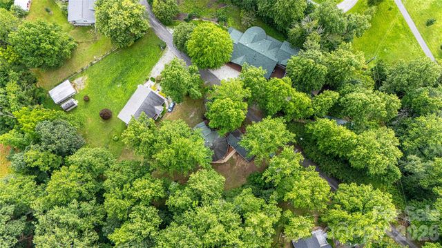 150 Freeman Knolls Drive 6, Hendersonville, NC 28792