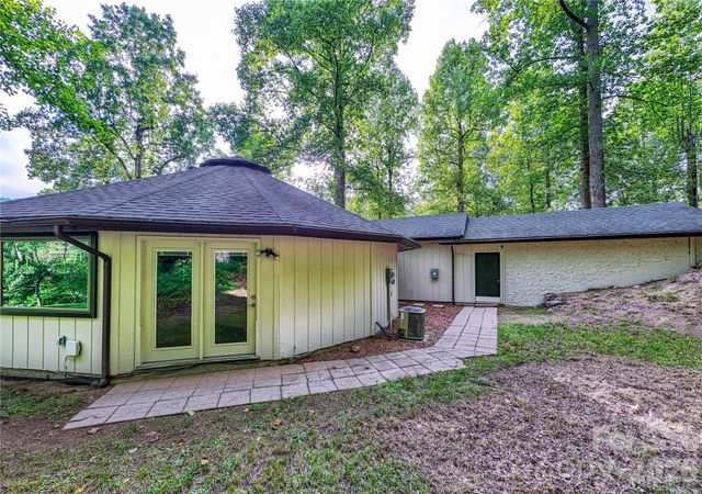 150 Freeman Knolls Drive 6, Hendersonville, NC 28792