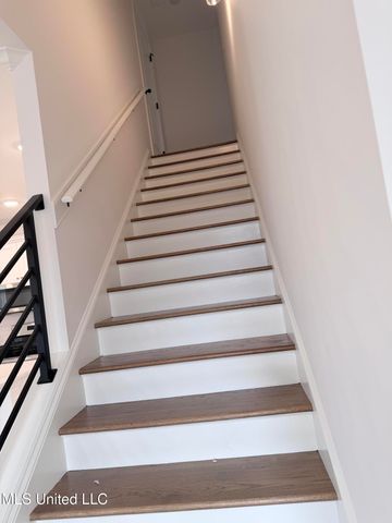 4223 S Bolivar Trail, Olive Branch, MS 38654