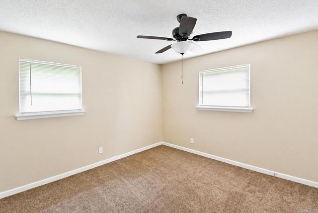 7325 Twin Oaks Road, Little Rock, AR 72209