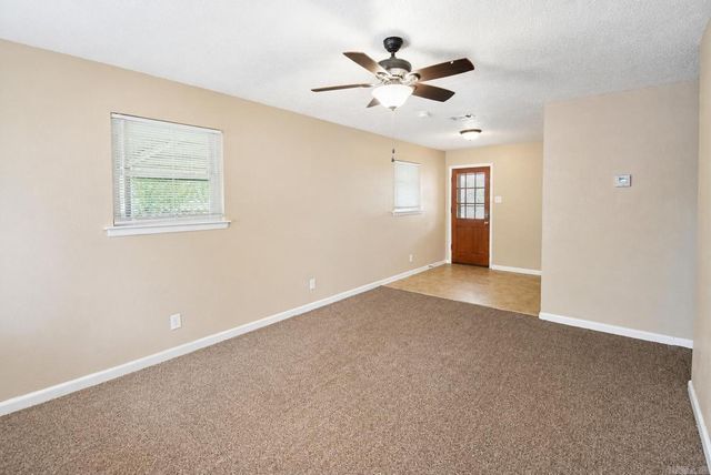7325 Twin Oaks Road, Little Rock, AR 72209