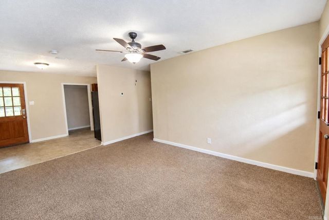 7325 Twin Oaks Road, Little Rock, AR 72209