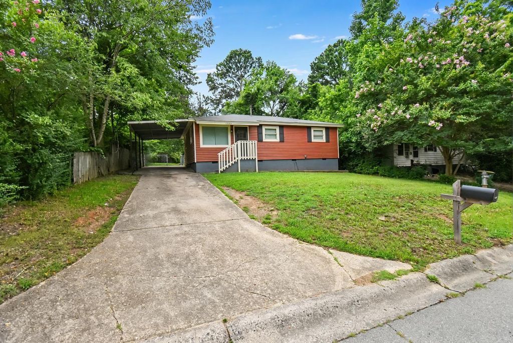 7325 Twin Oaks Road, Little Rock, AR 72209