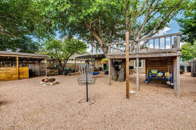 519 S Pauley DR, Hutto, TX 78634