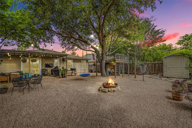 519 S Pauley DR, Hutto, TX 78634