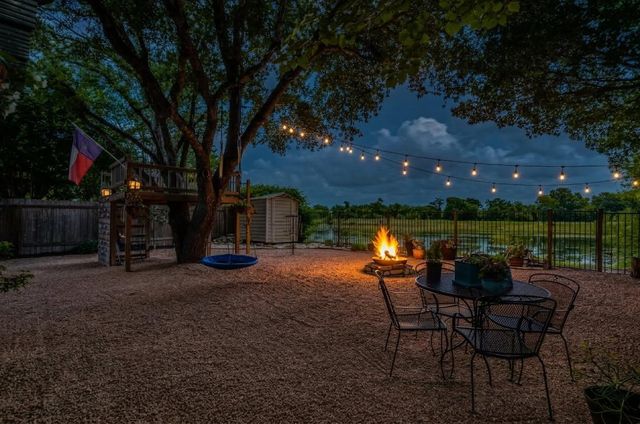 519 S Pauley DR, Hutto, TX 78634