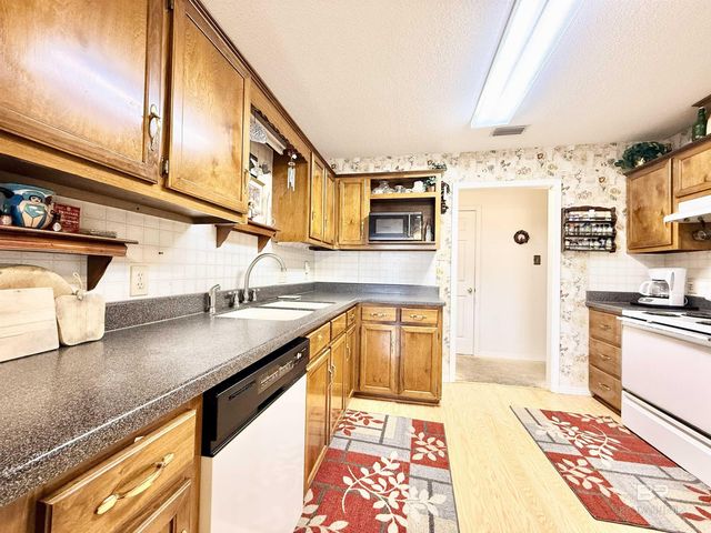 8869 Lea Brook Street, Fairhope, AL 36532