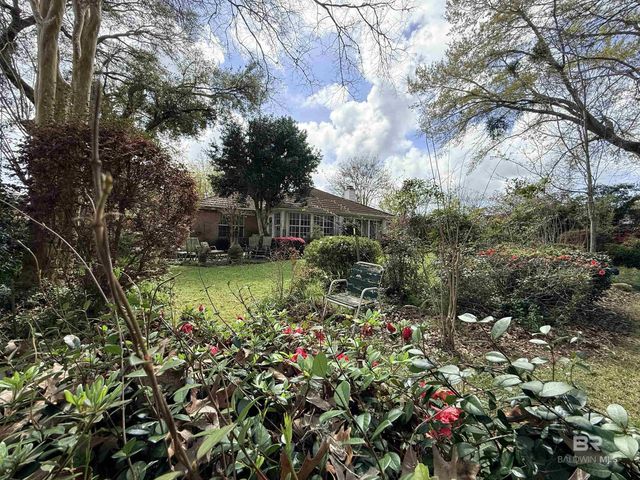 8869 Lea Brook Street, Fairhope, AL 36532