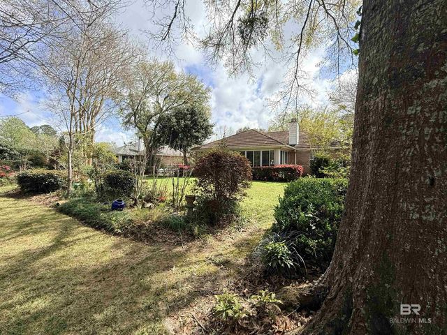 8869 Lea Brook Street, Fairhope, AL 36532