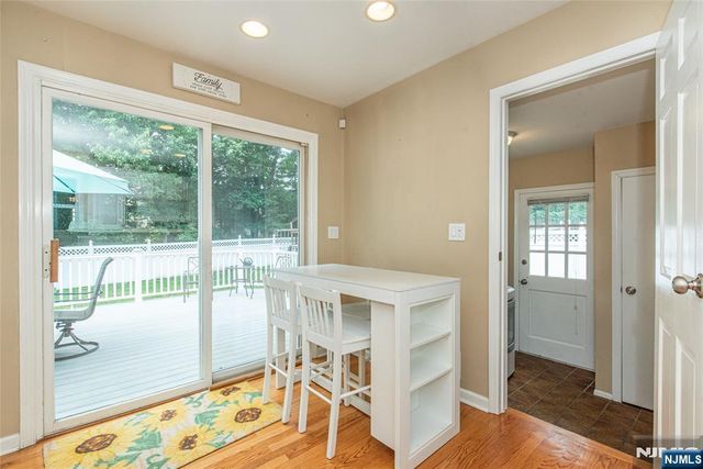 7 Natalie, West Caldwell, NJ 07006