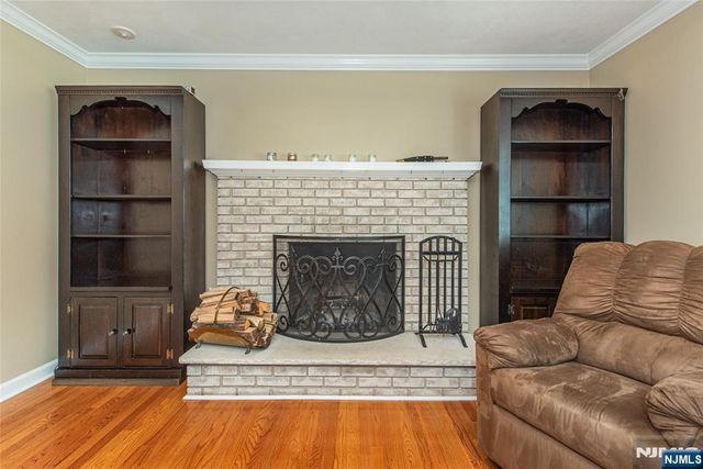 7 Natalie, West Caldwell, NJ 07006