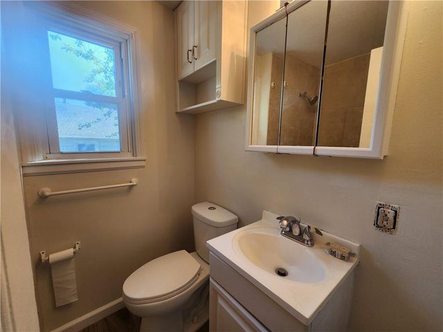 1412 S Logan Avenue, Independence, MO 64055