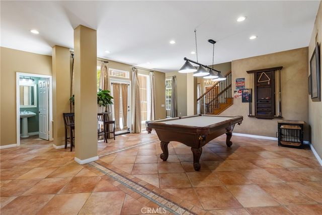 574 Oak Tree Court, Simi Valley, CA 93065