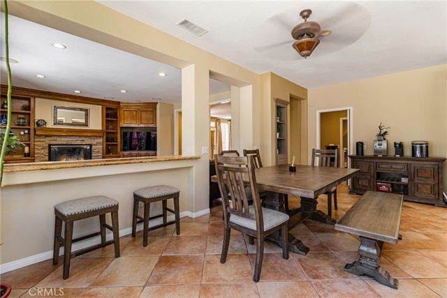574 Oak Tree Court, Simi Valley, CA 93065
