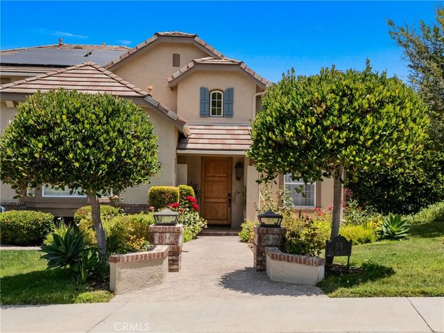 574 Oak Tree Court, Simi Valley, CA 93065
