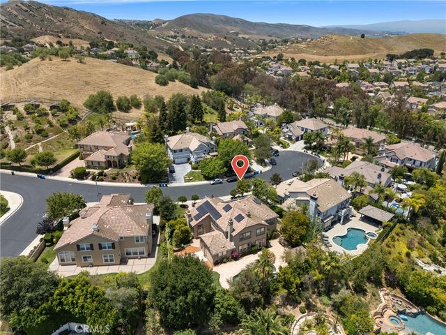 574 Oak Tree Court, Simi Valley, CA 93065