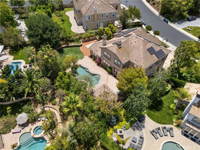 574 Oak Tree Court, Simi Valley, CA 93065