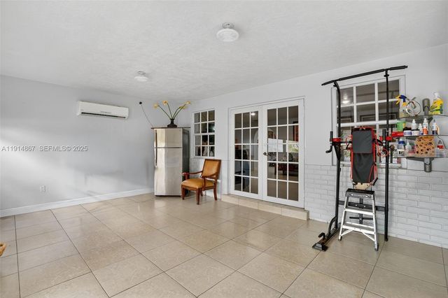 9835 SW 26th Ter, Miami, FL 33165