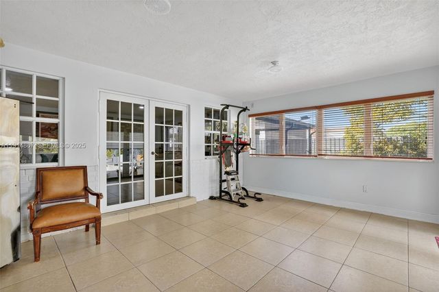 9835 SW 26th Ter, Miami, FL 33165