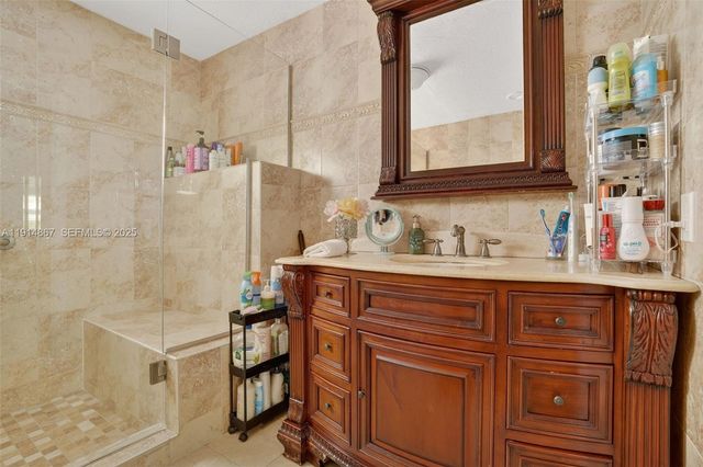 9835 SW 26th Ter, Miami, FL 33165