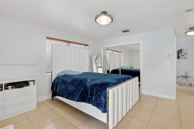 9835 SW 26th Ter, Miami, FL 33165