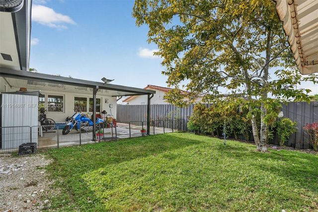 9835 SW 26th Ter, Miami, FL 33165