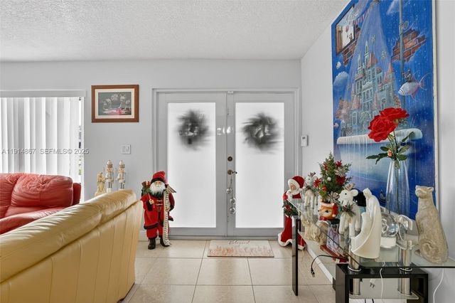 9835 SW 26th Ter, Miami, FL 33165