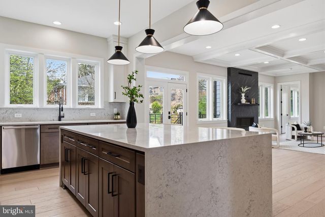 6511 IVY HILL DR, Mclean, VA 22101