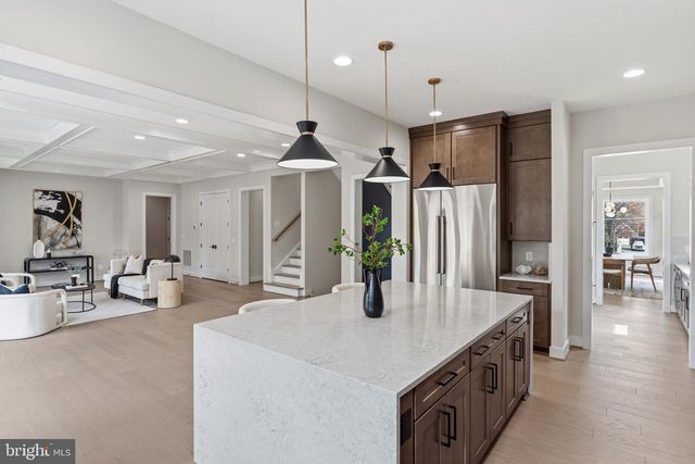 6511 IVY HILL DR, Mclean, VA 22101