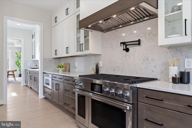 6511 IVY HILL DR, Mclean, VA 22101