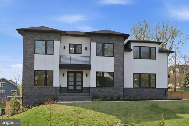 6511 IVY HILL DR, Mclean, VA 22101