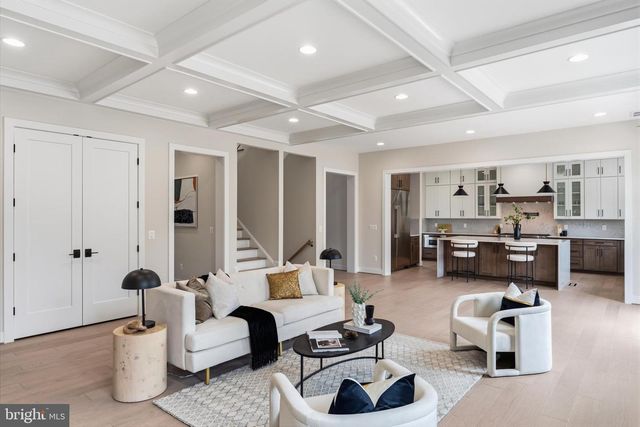 6511 IVY HILL DR, Mclean, VA 22101