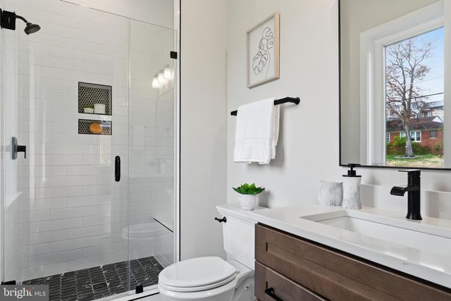 6511 IVY HILL DR, Mclean, VA 22101