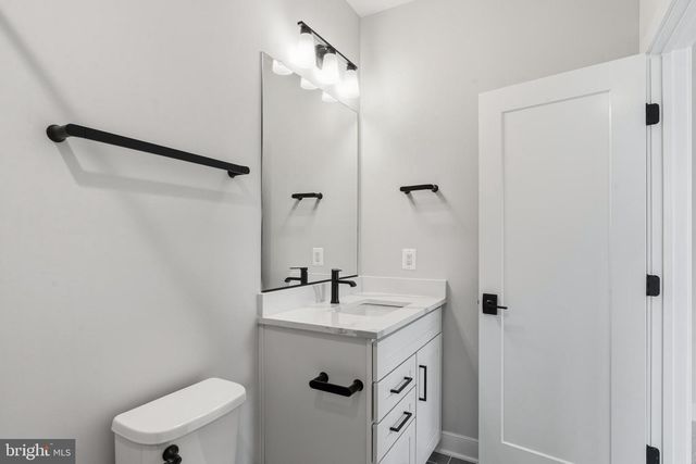 6511 IVY HILL DR, Mclean, VA 22101