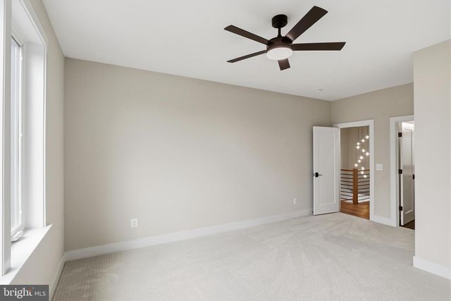 6511 IVY HILL DR, Mclean, VA 22101