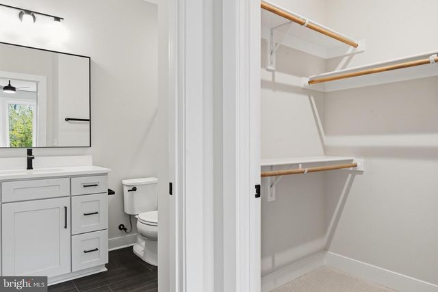 6511 IVY HILL DR, Mclean, VA 22101