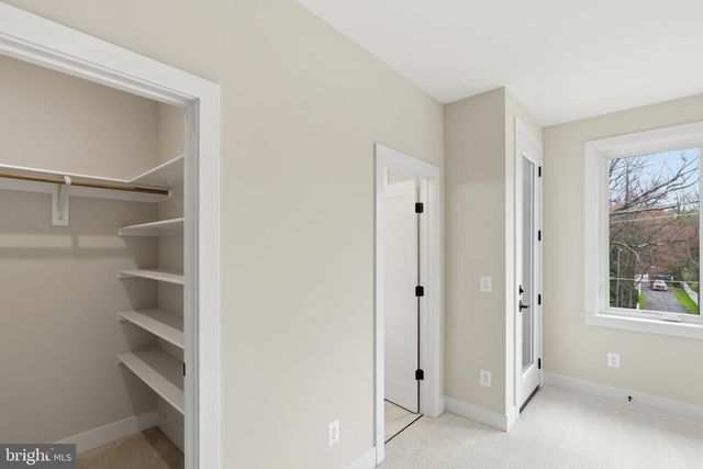 6511 IVY HILL DR, Mclean, VA 22101