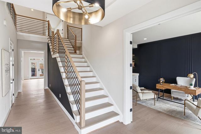 6511 IVY HILL DR, Mclean, VA 22101