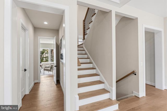 6511 IVY HILL DR, Mclean, VA 22101