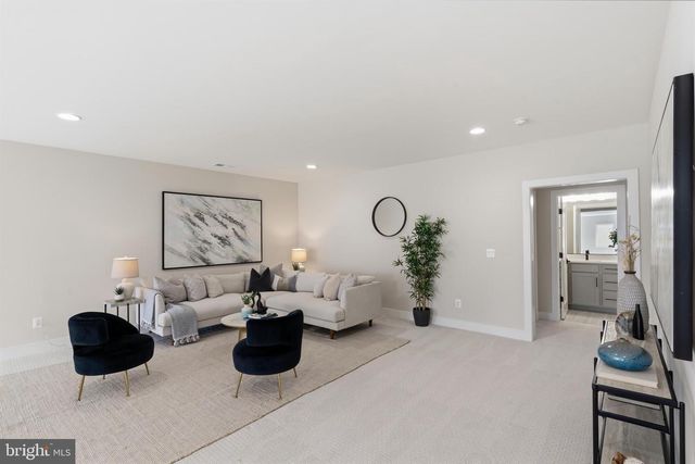 6511 IVY HILL DR, Mclean, VA 22101