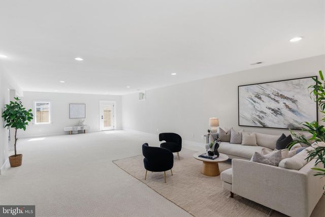 6511 IVY HILL DR, Mclean, VA 22101