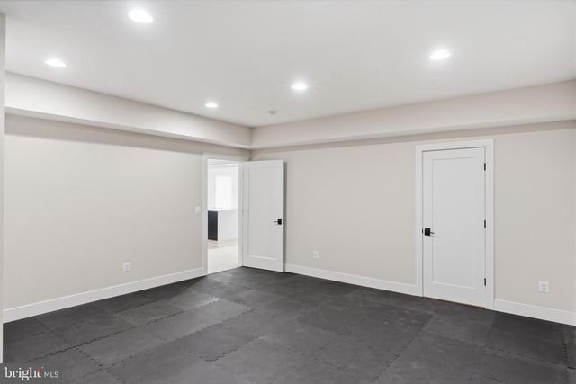 6511 IVY HILL DR, Mclean, VA 22101