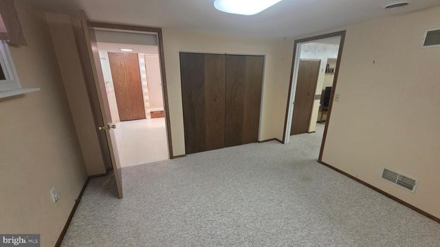 65 VINTON DR, York, PA 17402