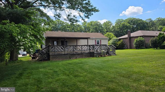 65 VINTON DR, York, PA 17402